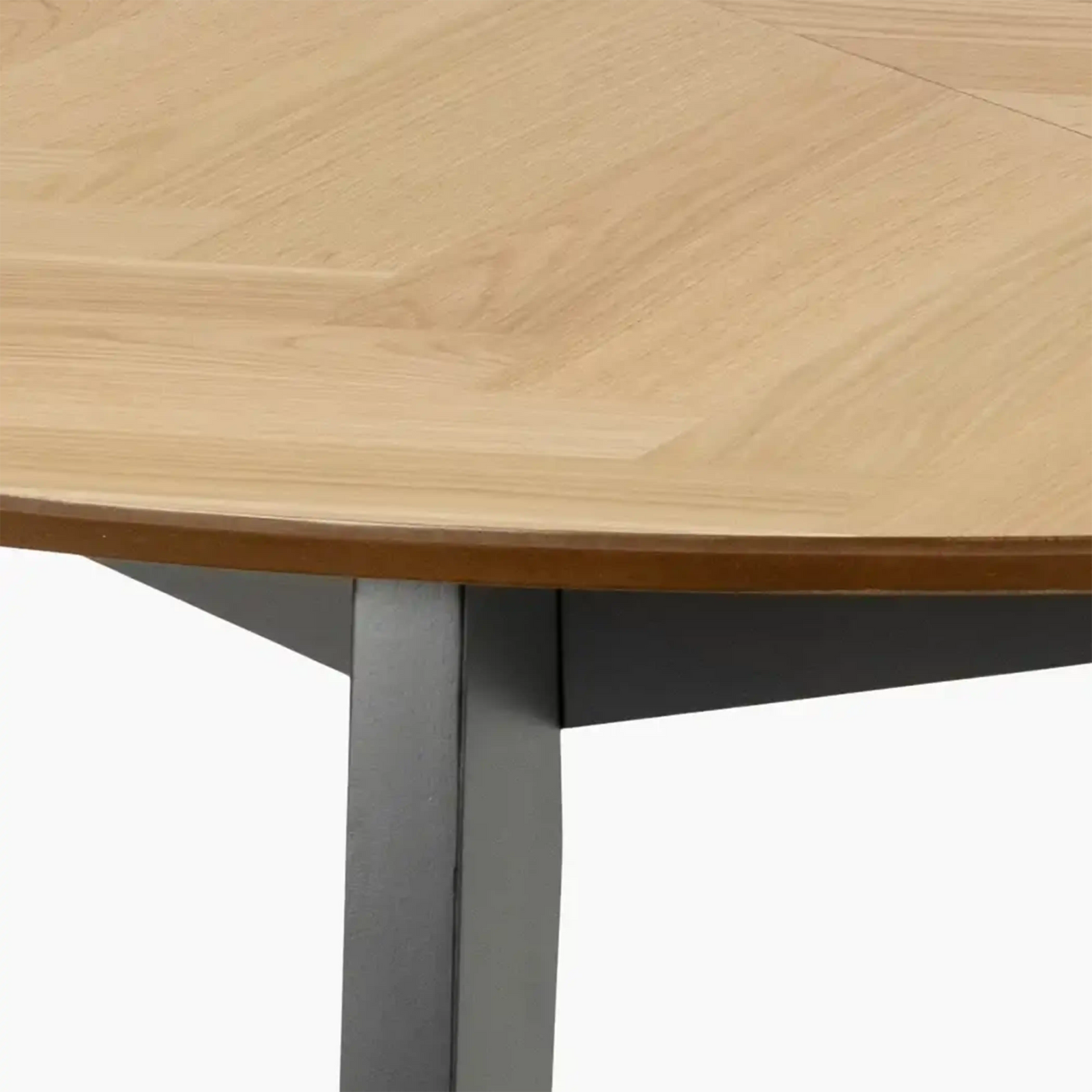 Georgetown 4-6 Seat Round Wooden Extendable Dining Table | Oak