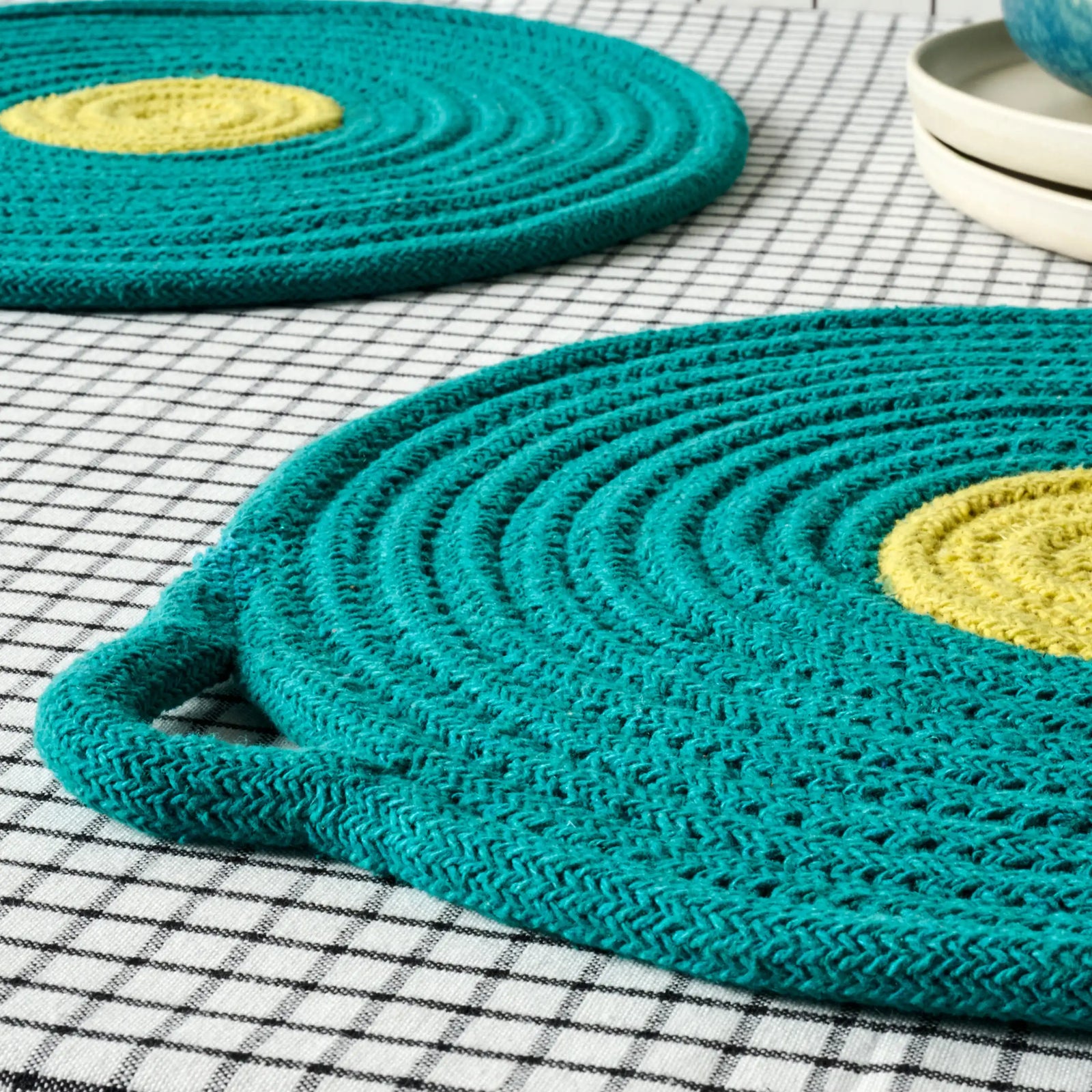 Penn Set of 4 Round Placemats | Green & Yellow