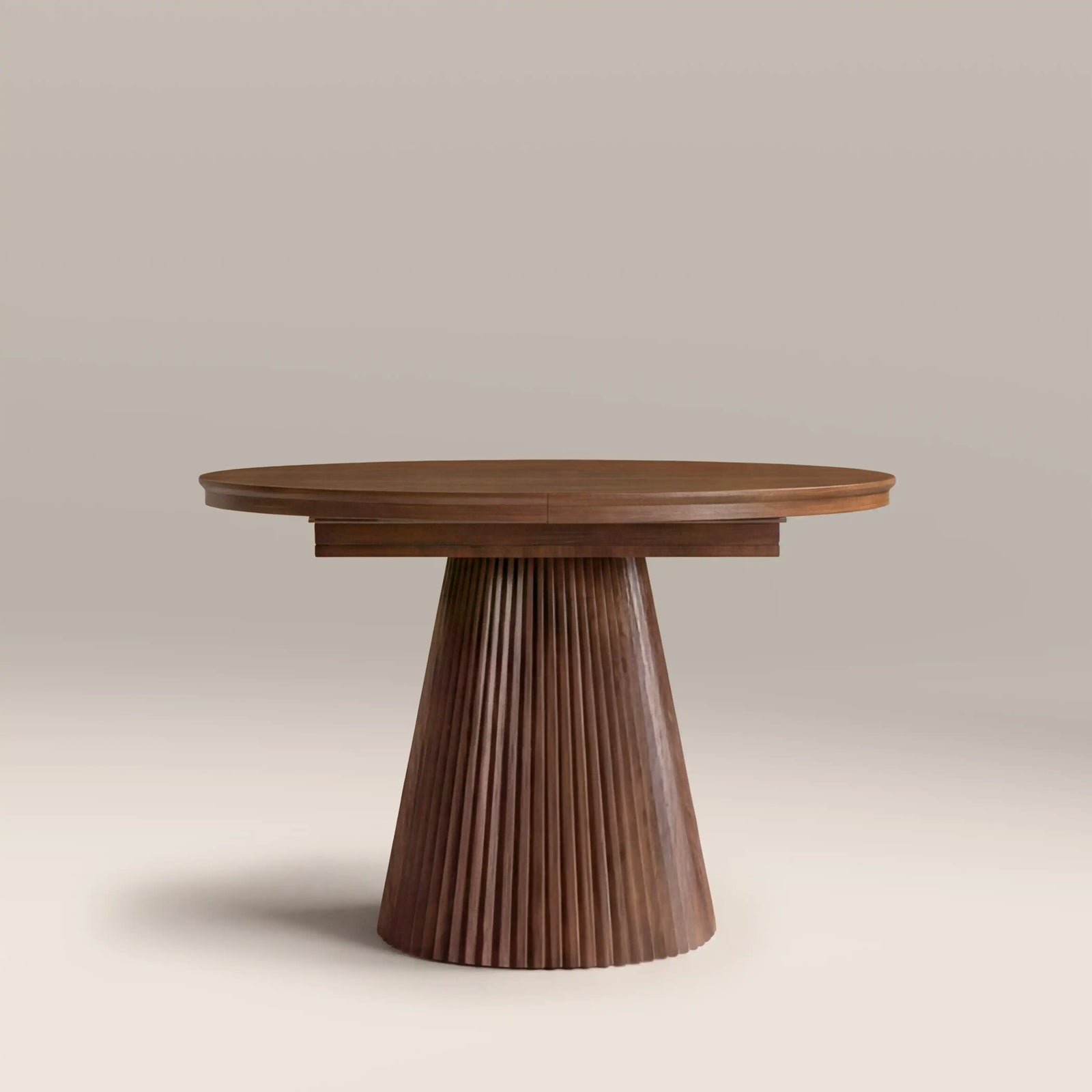 Eliza 4-6 Seat Round Wooden Extendable Dining Table | Walnut