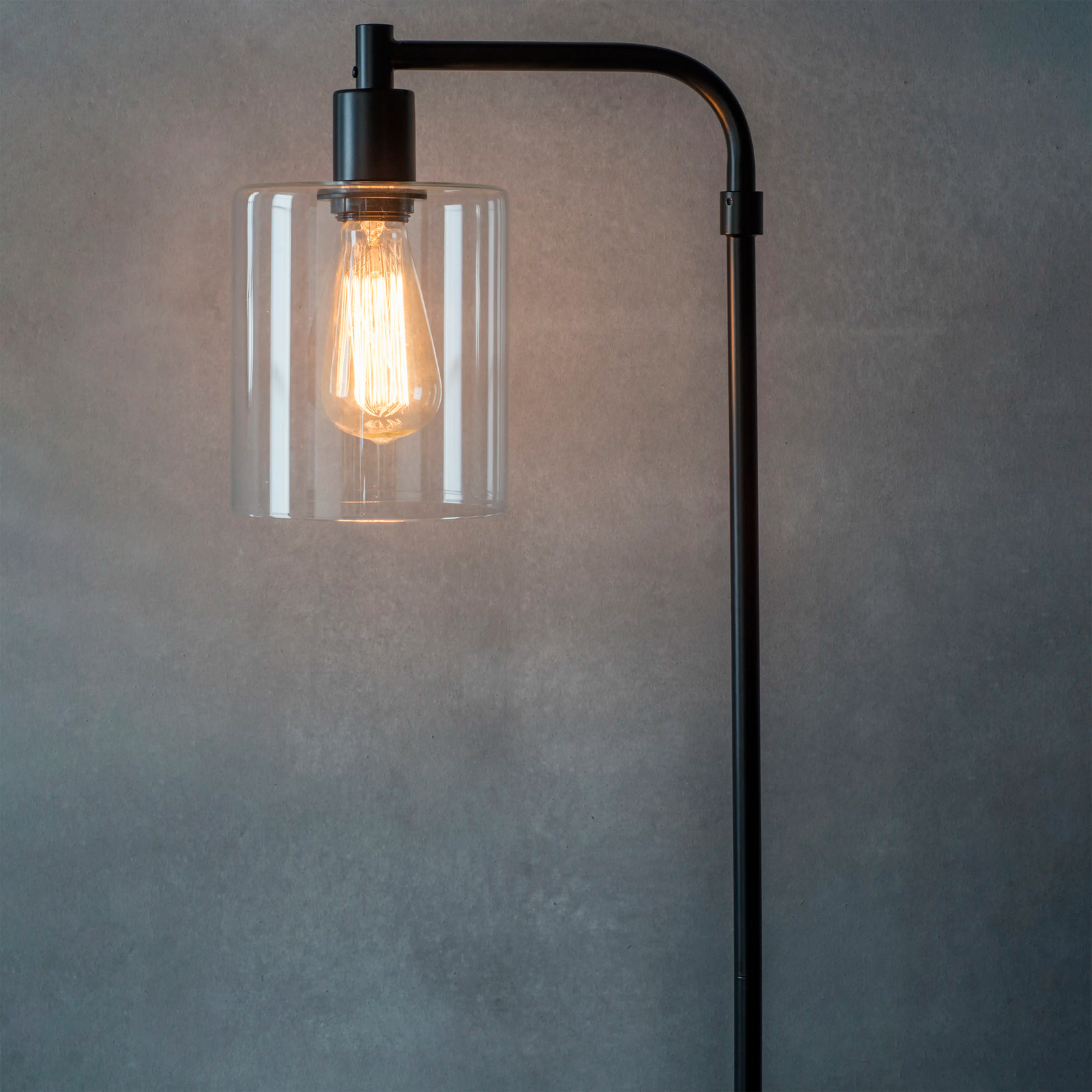 Toldeo Floor Lamp | Matte Black