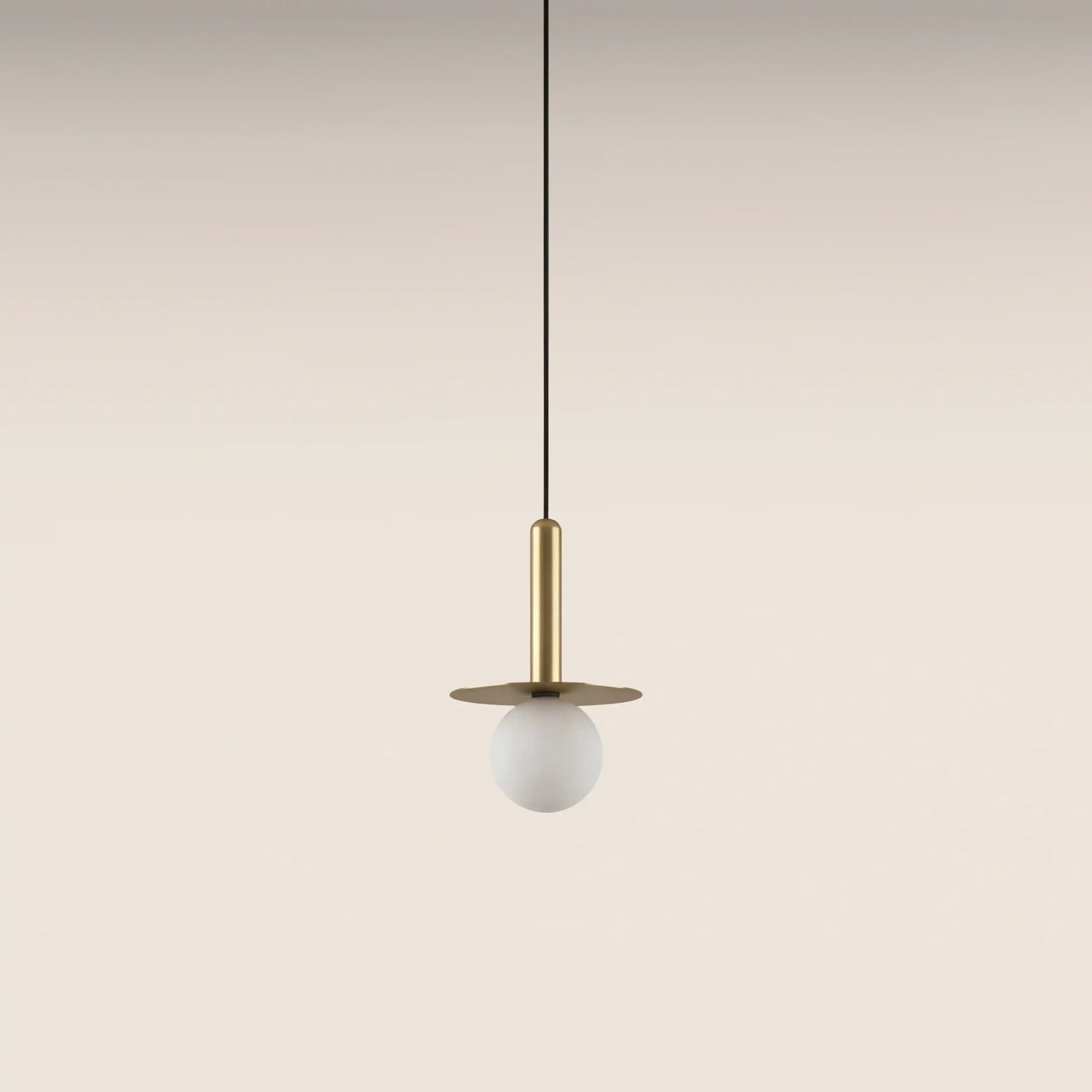 houseof Plate Pendant Light | Brass