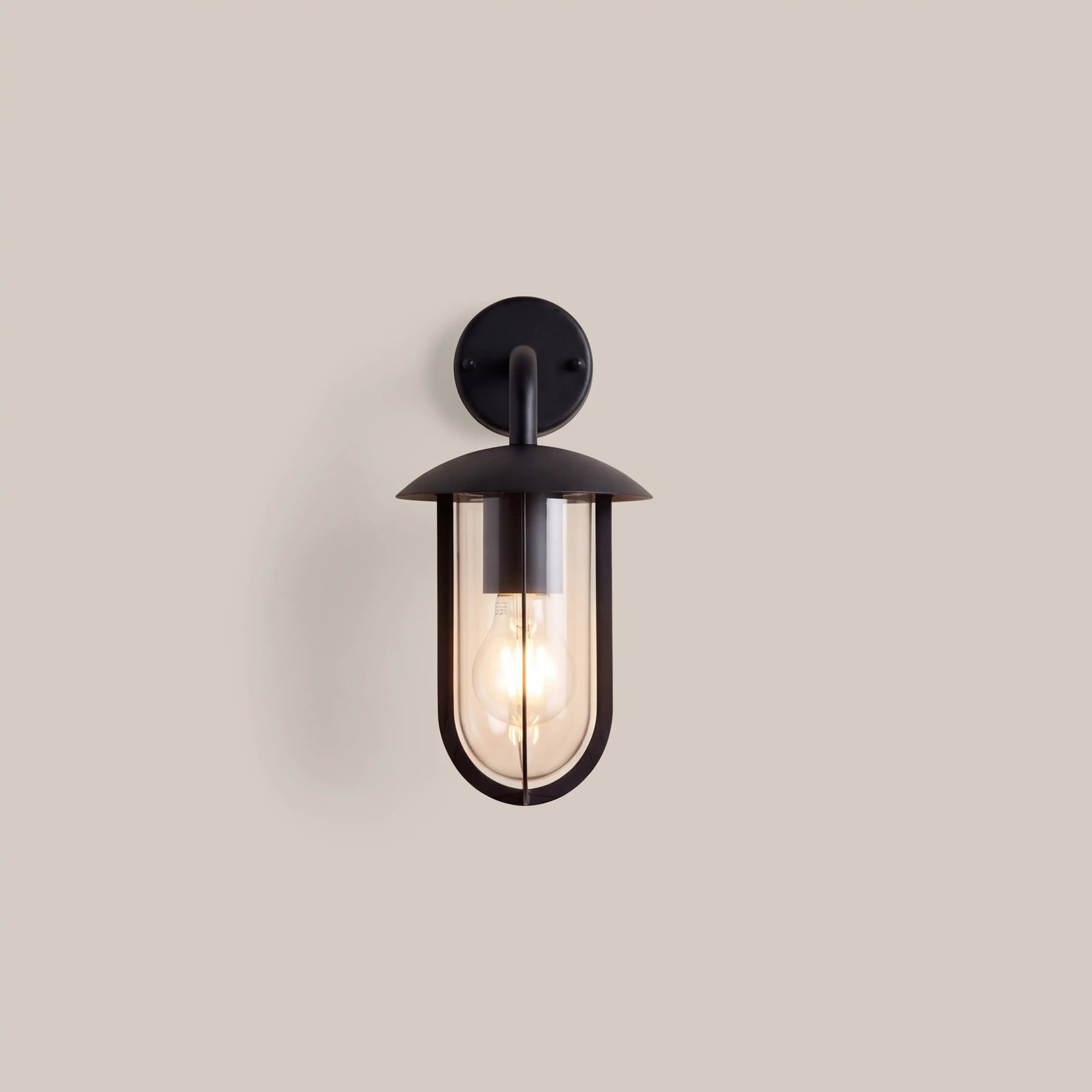 Verona Outdoor Wall Light | Black