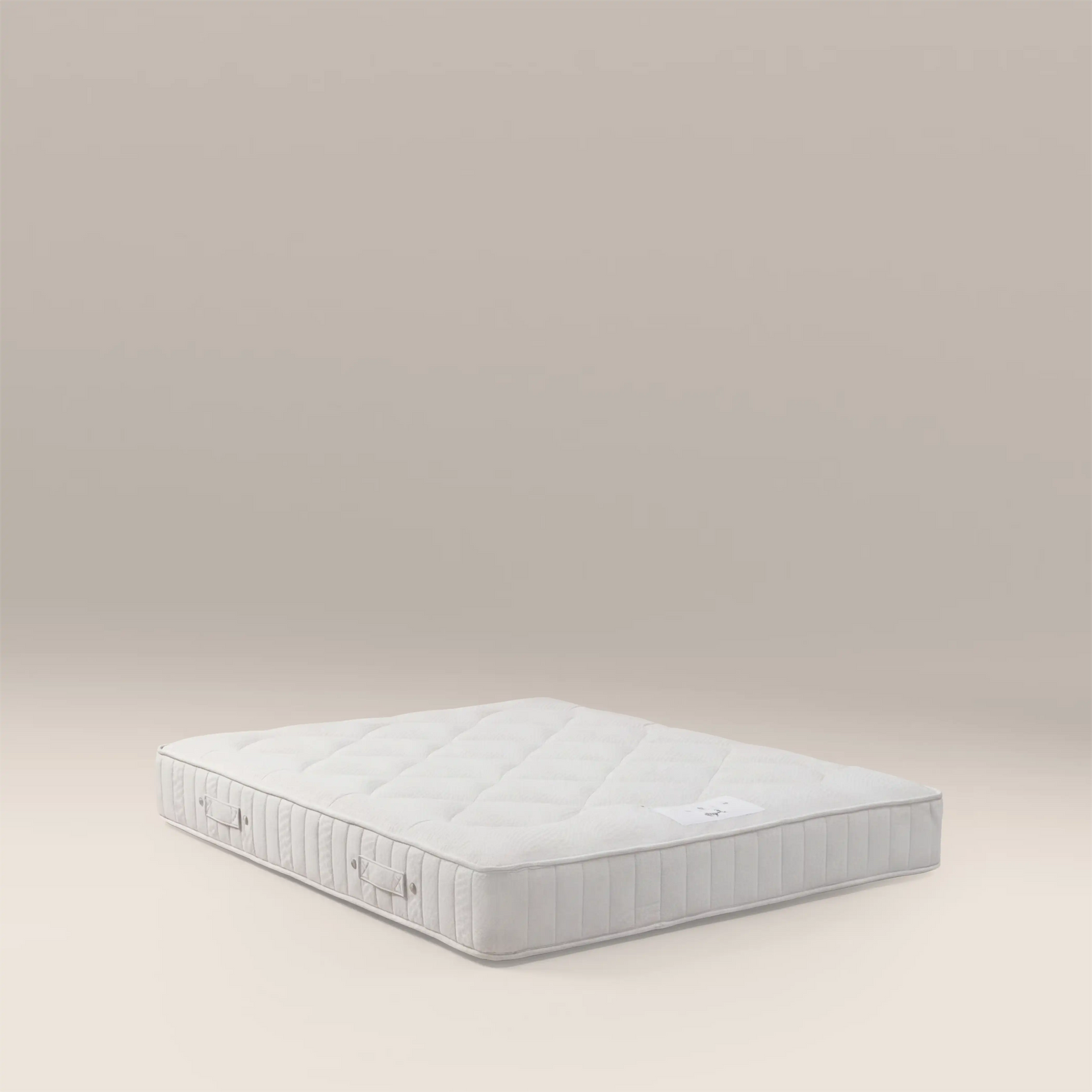 Aeon Mattress | 600 Pocket Spring